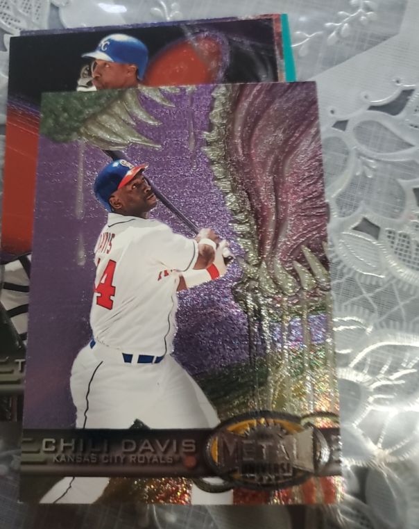 1997 Fleer Metal Universe #92 Chili Davis — front