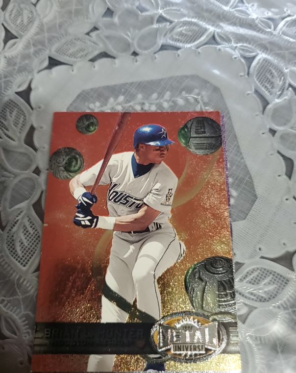 1996 Fleer Metal Universe #173 Brian Hunter — front