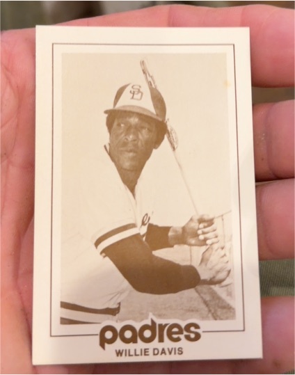 1969 Milton Bradley #NNO Willie Davis — front