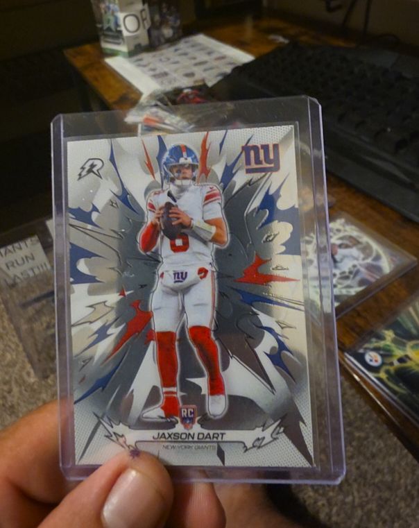 2025 Topps Resurgence #167 Jaxson Dart — front