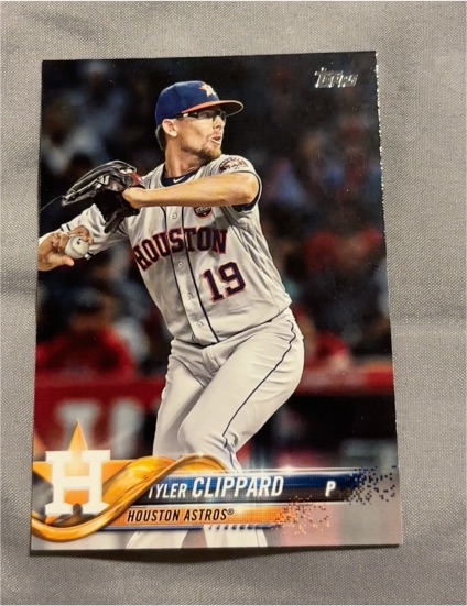 2018 Topps #671 Tyler Clippard — front