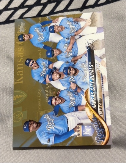 2018 Topps Series 2 #682 Kansas City Royals Team Card — front