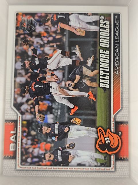 2026 Topps Series 2 #654 Baltimore Orioles (Team Card) — front