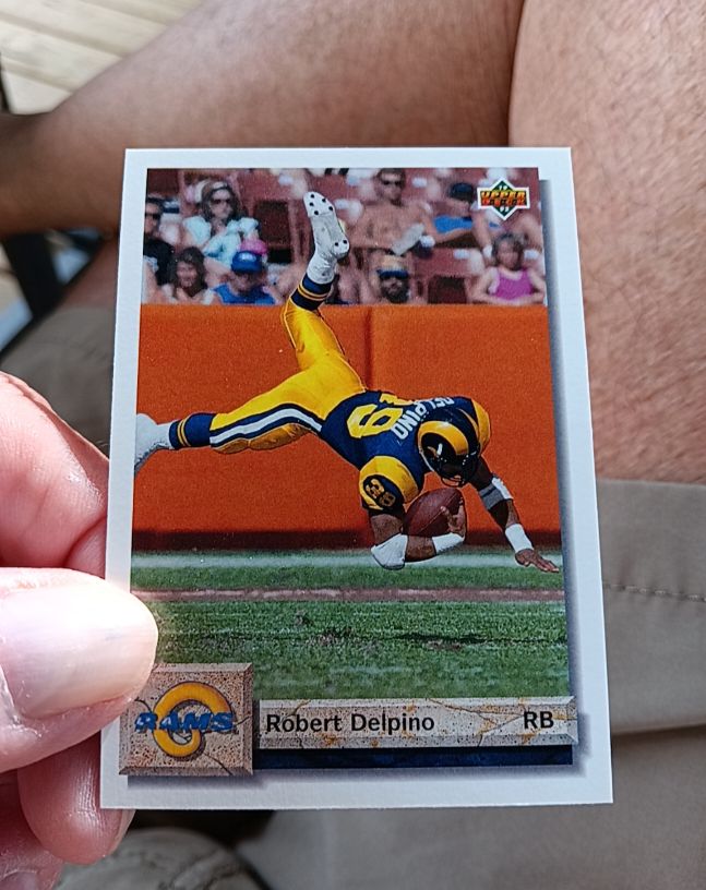 1992 Upper Deck #189 Robert Delpino Los Angeles Rams — front