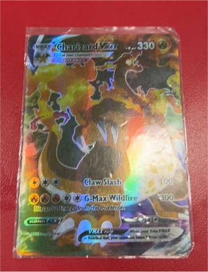 2022 Pokémon SWSH261 Charizard VMAX — front