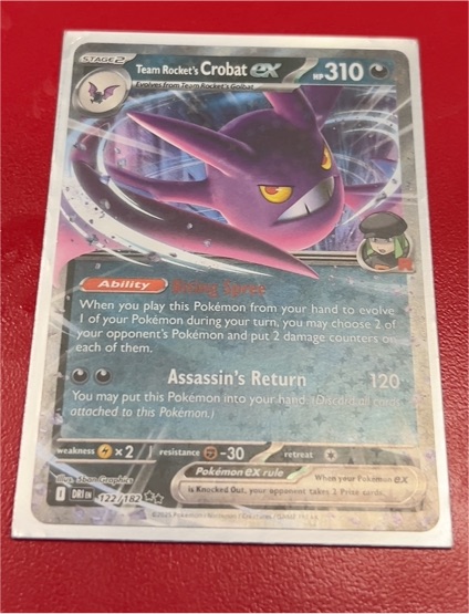 2021 Pokémon TCG #122 Team Rocket's Crobat ex — front