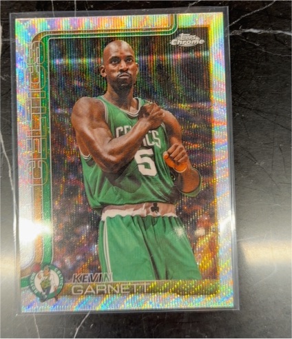 2025-26 Topps Chrome Update #147 Kevin Garnett Raywave Refractor — front