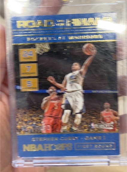 2016-17 Panini NBA Hoops Road to the Finals #74 Stephen Curry — front