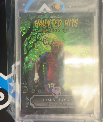 2025 Wild Card Haunted Hits Monster Hunt #19 Lamine Yamal — front
