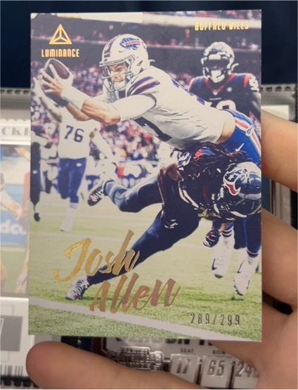 2020 Panini Luminance #17 Josh Allen — front
