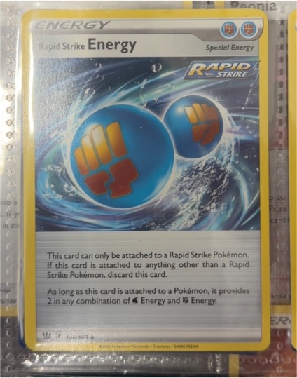 2021 Pokemon TCG Battle Styles #140 Rapid Strike Energy — front