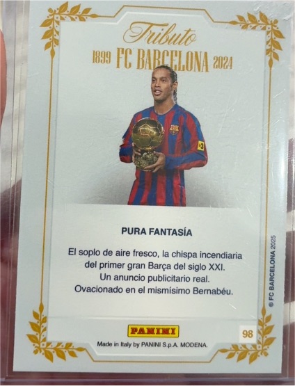 2024 Panini Tribute FC Barcelona #98 Ronaldinho — front