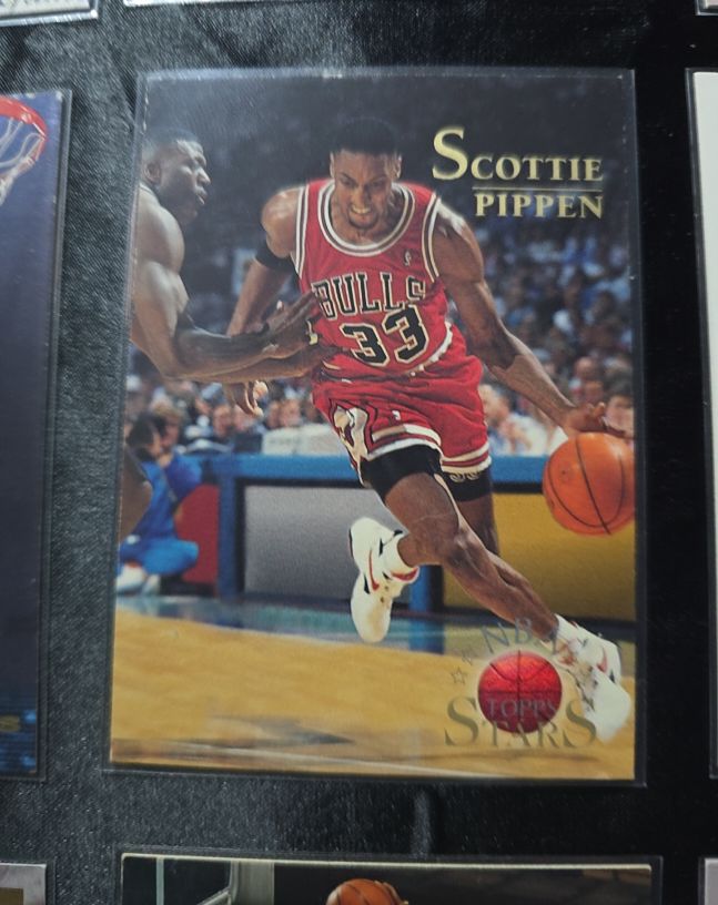 1996 Topps Stars #136 Scottie Pippen — front