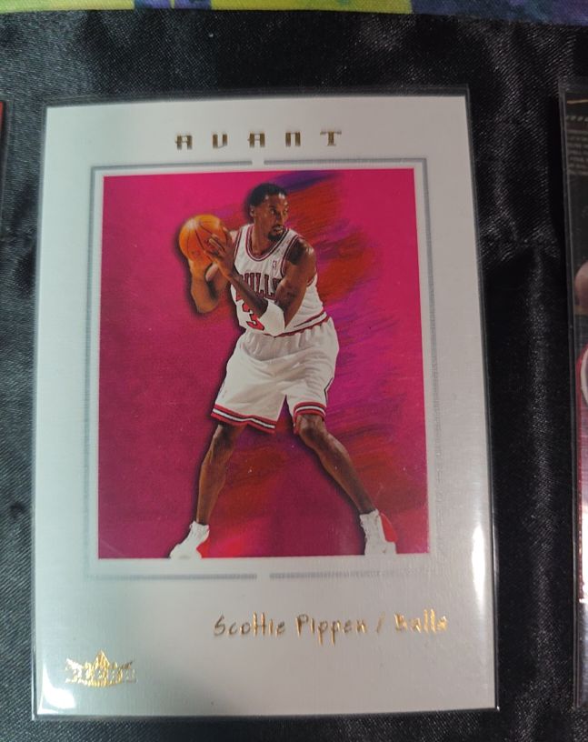 2003-04 Fleer Avant #36 Scottie Pippen — front