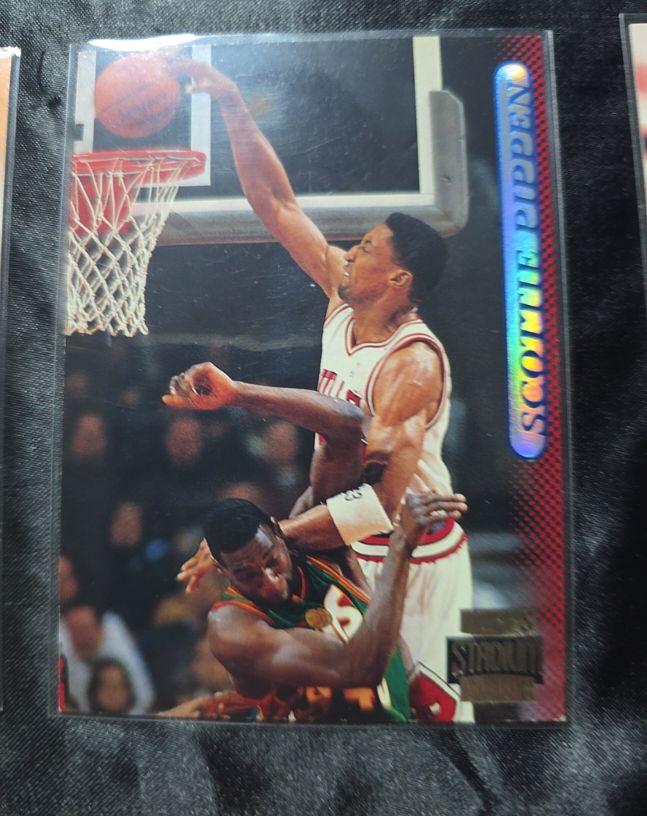 1996-97 Topps Stadium Club #1 Scottie Pippen — front