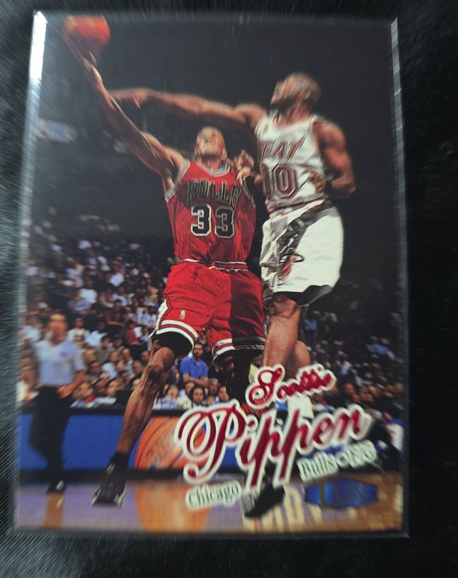 1997-98 Fleer Ultra #55 Scottie Pippen — front