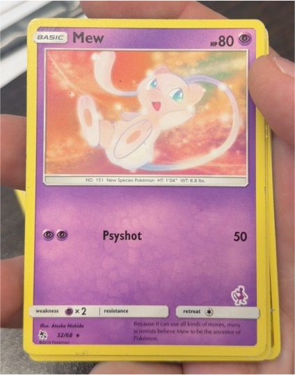 2019 Pokémon TCG Hidden Fates #32 Mew — front