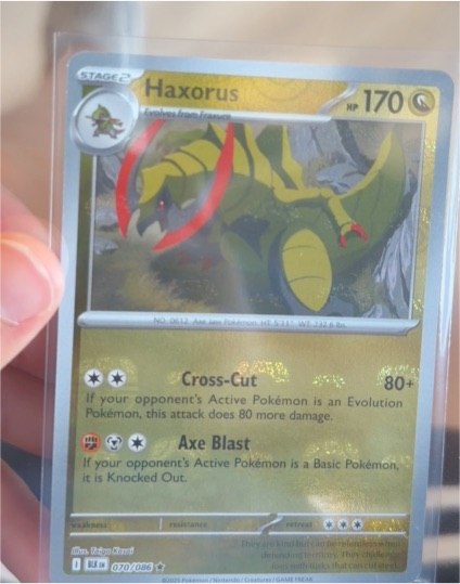 2011 Pokémon Black & White #70 Haxorus — front