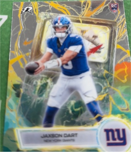 2025 Topps Resurgence Voltaic #VT-2 Jaxson Dart Rookie — front