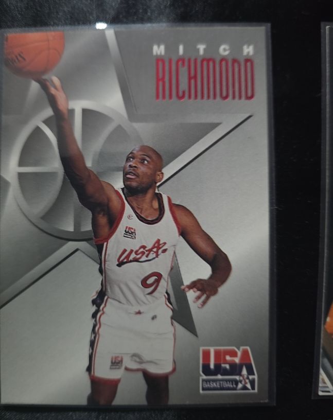1996 SkyBox Texaco USA Basketball #9 Mitch Richmond — front