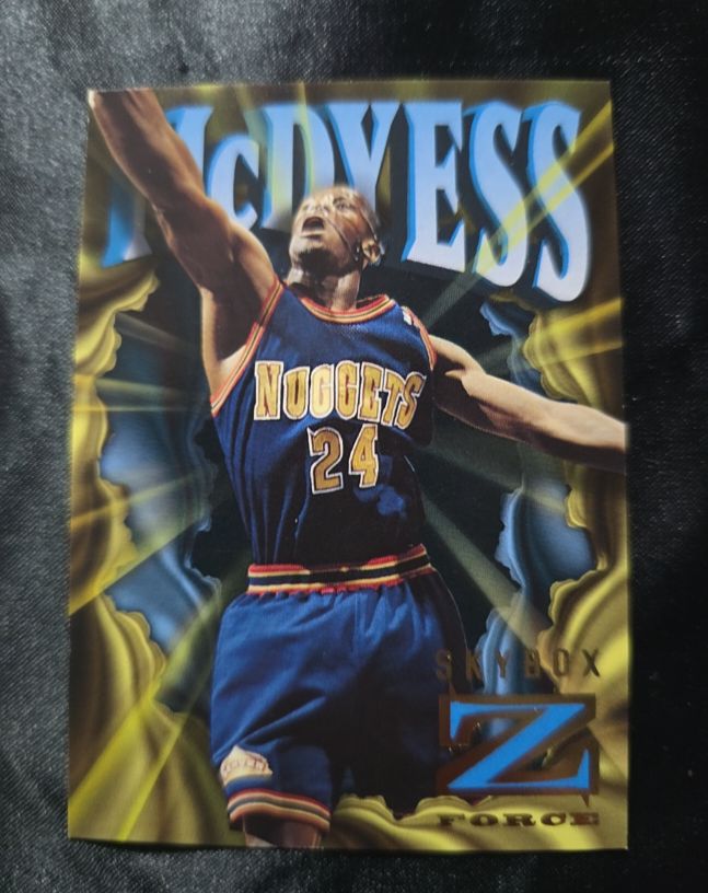 1996-97 SkyBox Z-Force #23 Antonio McDyess — front