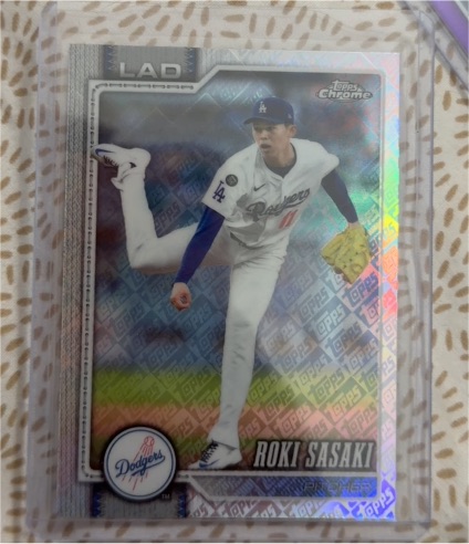 2026 Topps Chrome #199 Roki Sasaki — front
