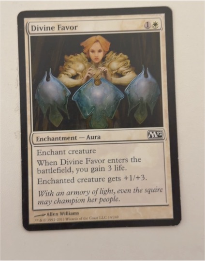 2012 Magic: The Gathering #14 Divine Favor — front