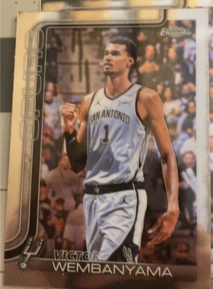 2025-26 Topps Chrome Update #22 Victor Wembanyama — front