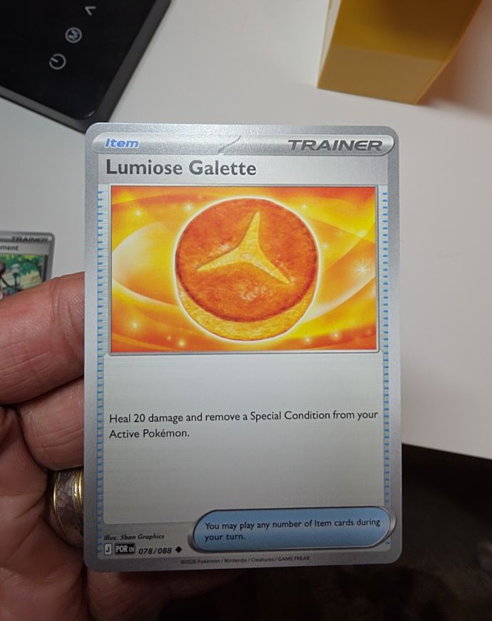 2016 The Pokémon Company Lumiose Galette #078 — front