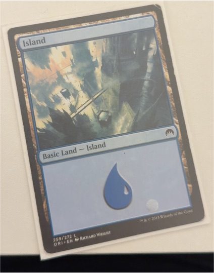2015 Magic Origins #259 Island — front