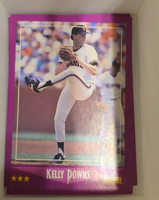 1988 Score #27 Kelly Downs — front