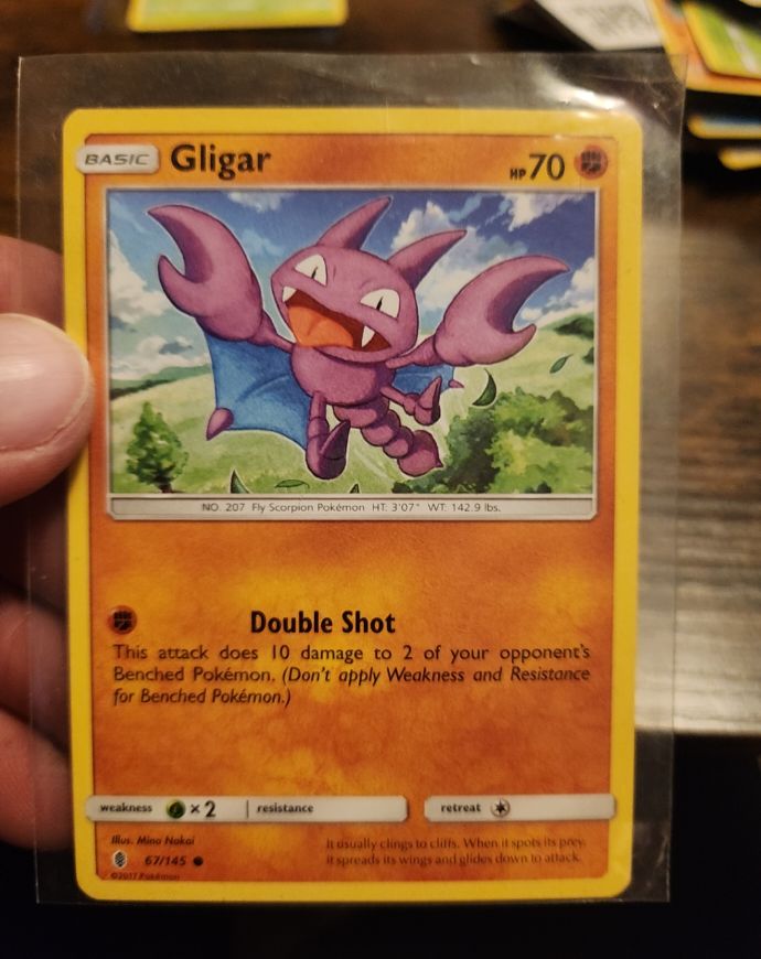 2017 Pokémon Sun & Moon Guardians Rising #67 Gligar — front