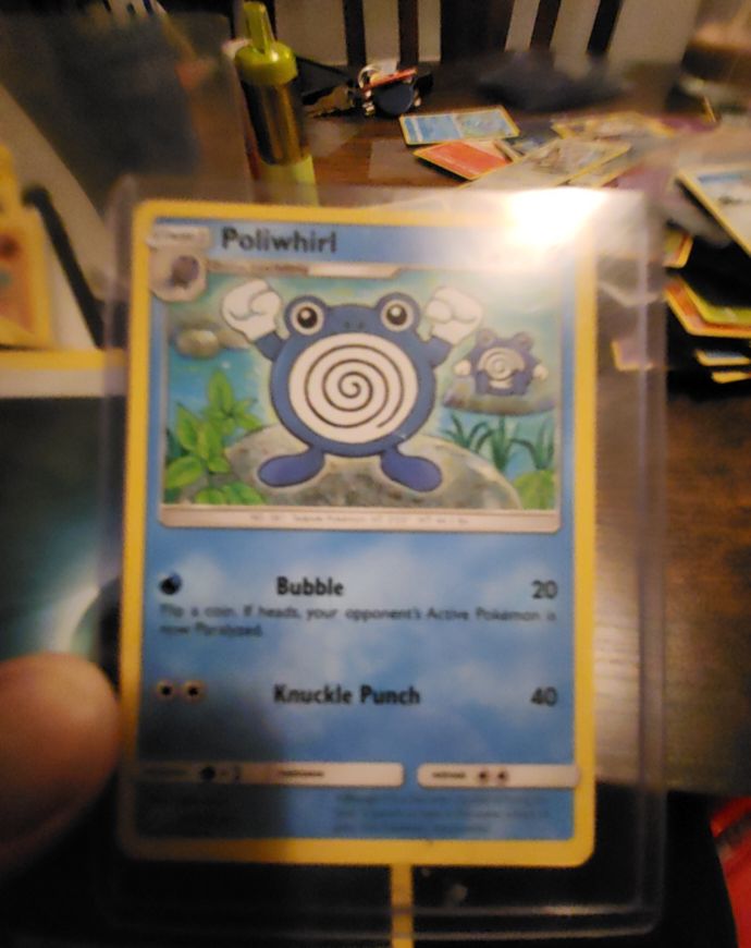 2019 Pokémon TCG Unbroken Bonds #38 Poliwhirl — front