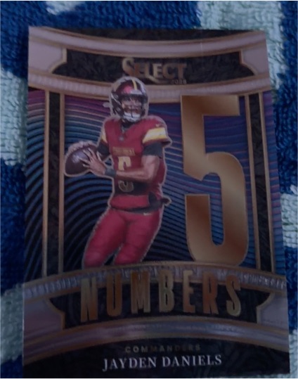 2025 Panini Select #22 Jayden Daniels Select Numbers — front