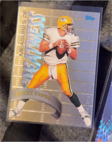 1998 Topps Chrome Measures of Greatness #MG15 Brett Favre — front