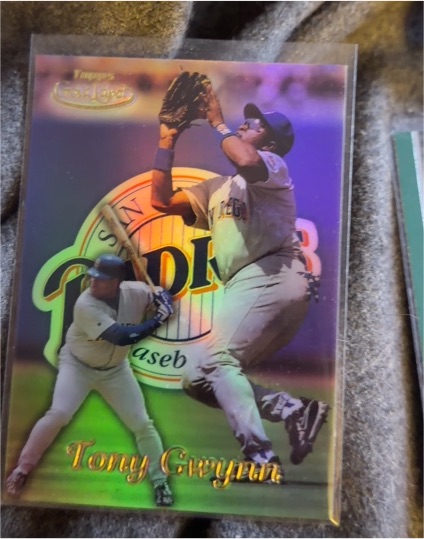 1999 Topps Gold Label #6 Tony Gwynn — front