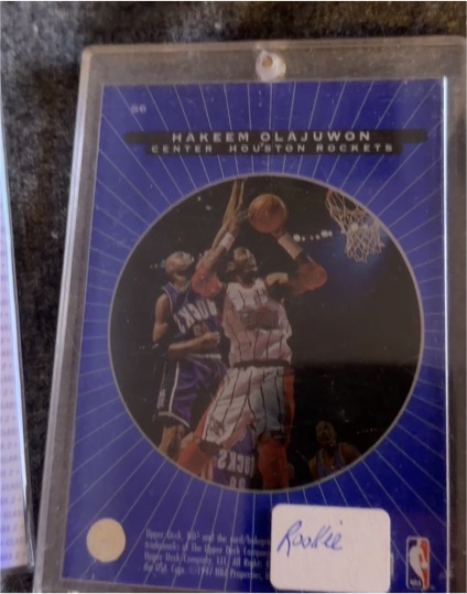 1995 Fleer #36 Hakeem Olajuwon — front