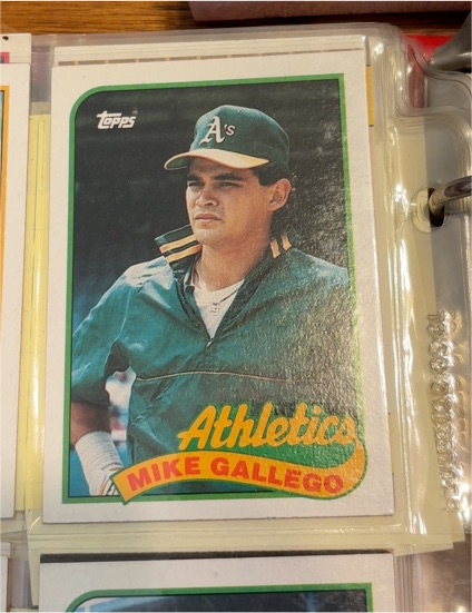 1989 Topps #102 Mike Gallego Oakland Athletics — front