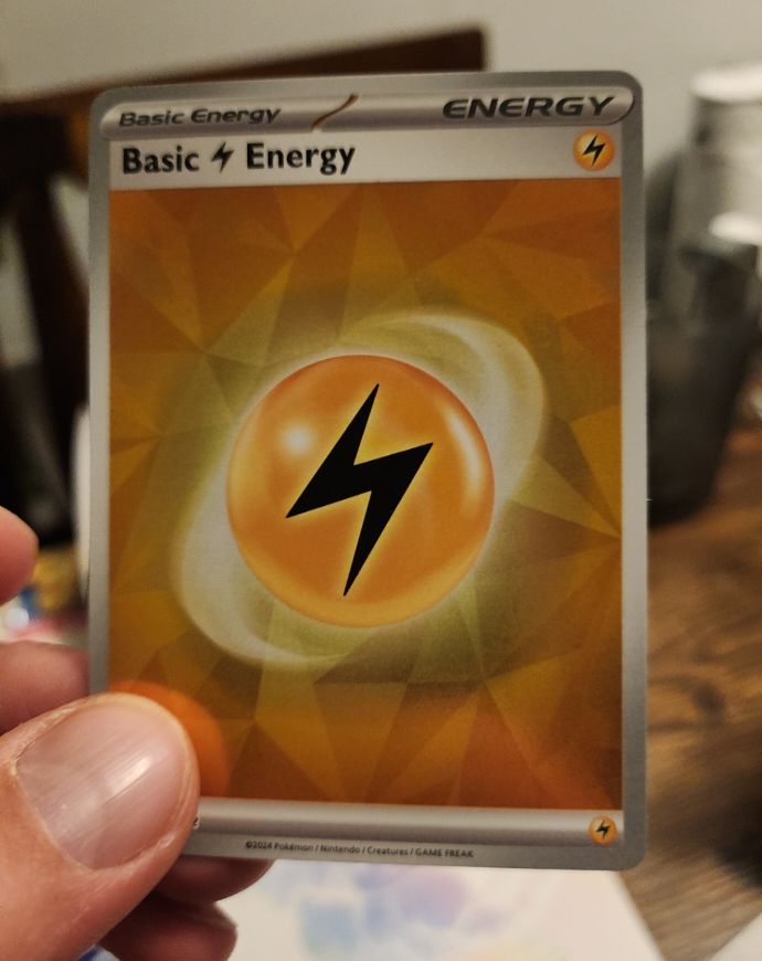 2024 Pokemon Basic Lightning Energy #004 — front