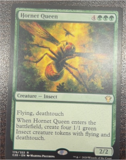 Hornet Queen #176/322 Commander 2020 — front
