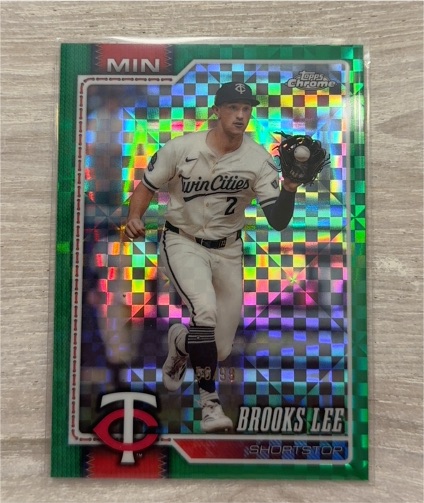 2026 Topps Chrome #179 Brooks Lee — front