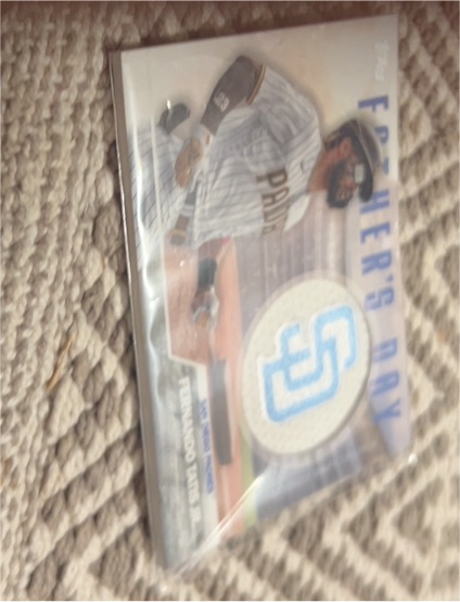 2023 Topps Series 2 #FD-FT Fernando Tatis Jr. Father's Day Team Patch Padres — front