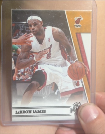 2010-11 Panini Season Update #82 LeBron James — front