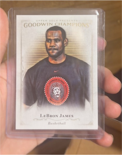 2016 Upper Deck Goodwin Champions #4 LeBron James — front