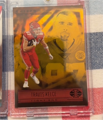2021 Panini Illusions #25 Travis Kelce — front