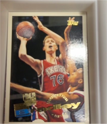 1995-96 Topps #245 Shawn Bradley — front