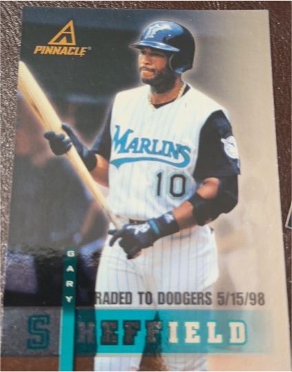 1998 Pinnacle Plus #140 Gary Sheffield — front