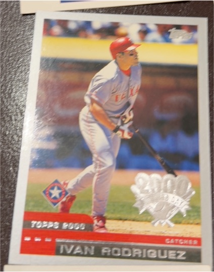 2000 Topps #64 Ivan Rodriguez Texas Rangers — front