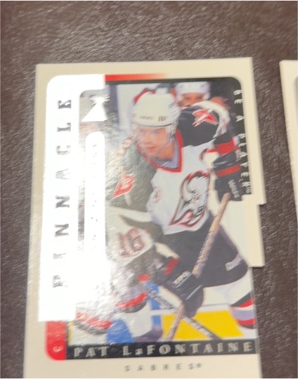 1996-97 Pinnacle Be A Player Link to History #LTH-8B Pat LaFontaine — front