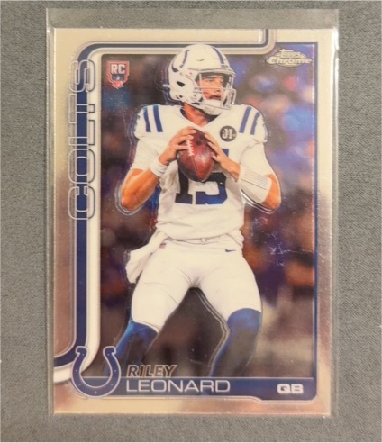 2025 Topps Chrome #318 Riley Leonard — front